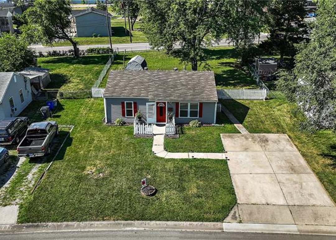 907 S Edgemere Drive — photo 33