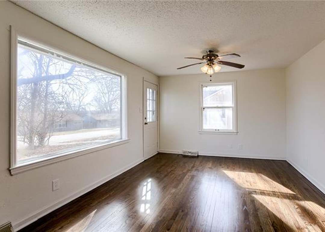 9120 Charlotte Street — photo 12