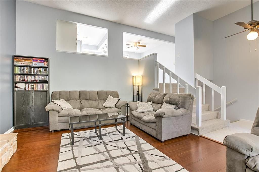 9121 Alden Street — photo 5