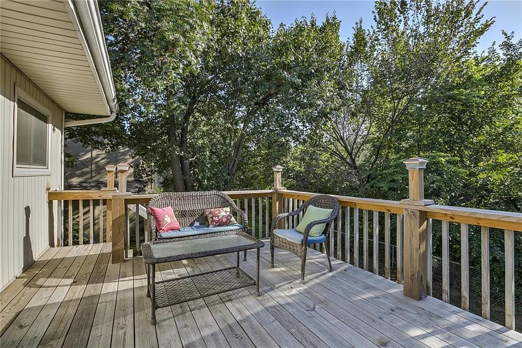 9121 Alden Street — photo 24