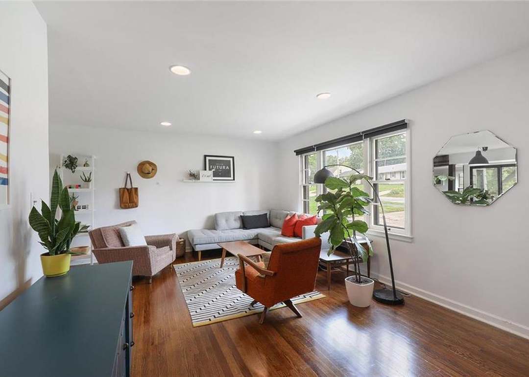 9138 Western Hills Drive — photo 6