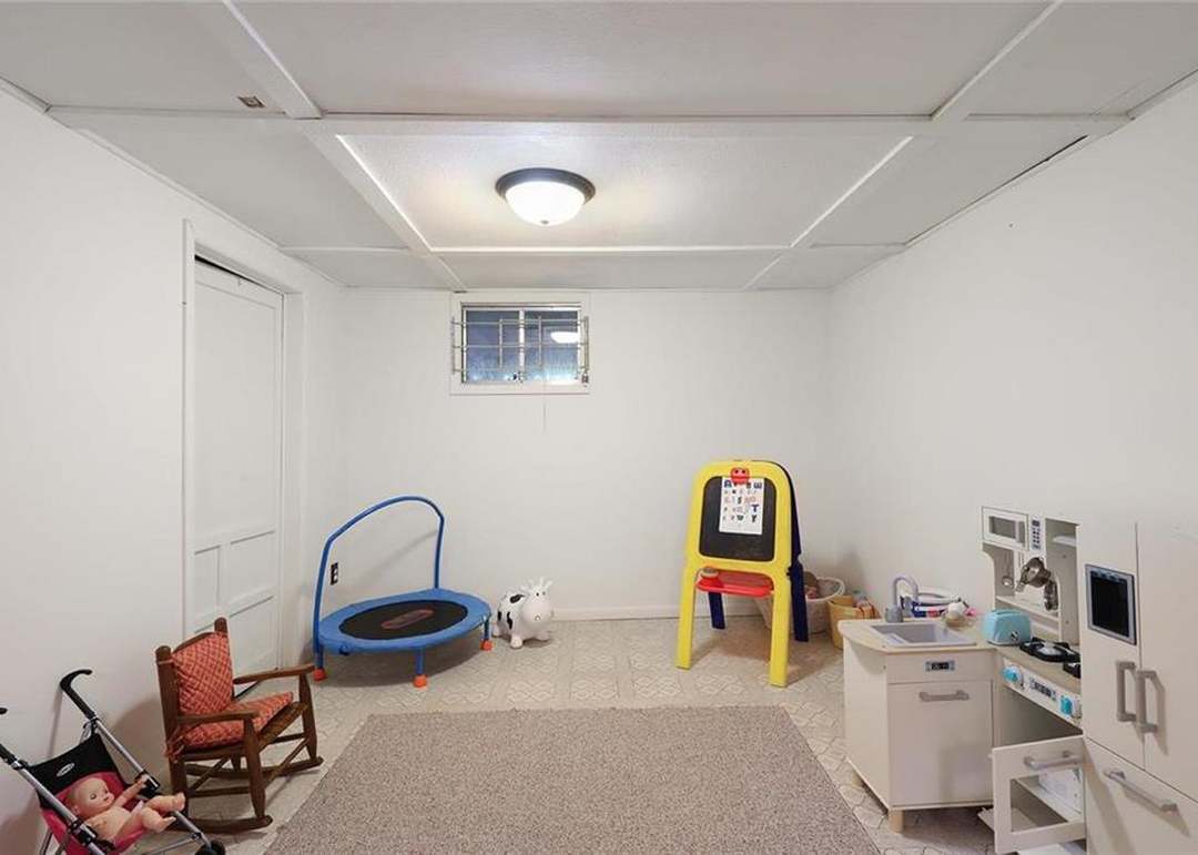 9138 Western Hills Drive — photo 20