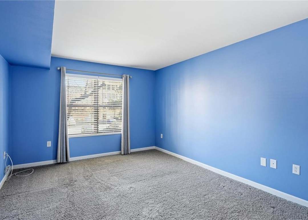 915 Washington Street — photo 16
