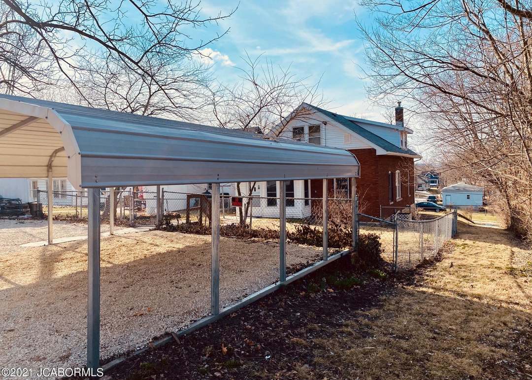 915 Washington Street — photo 10