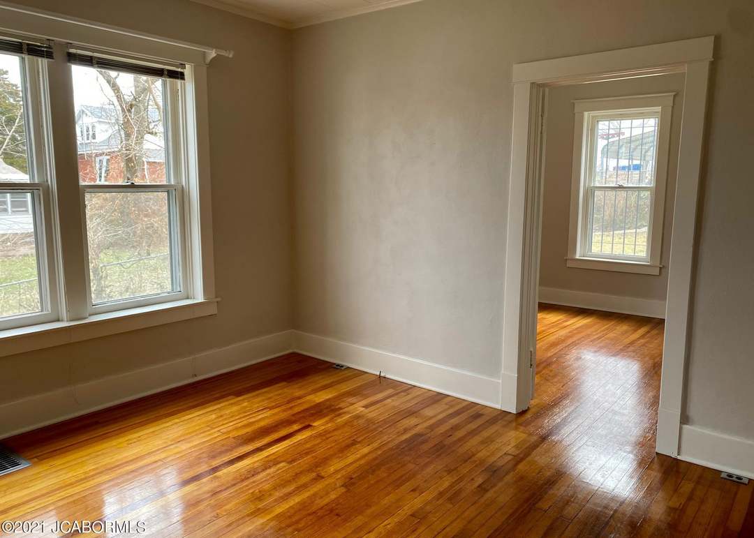 915 Washington Street — photo 14