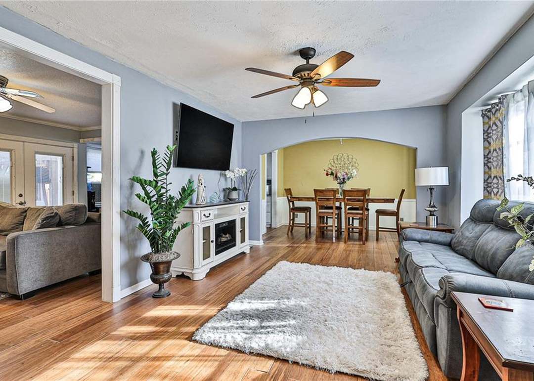 9202 W 82nd Terrace — photo 10