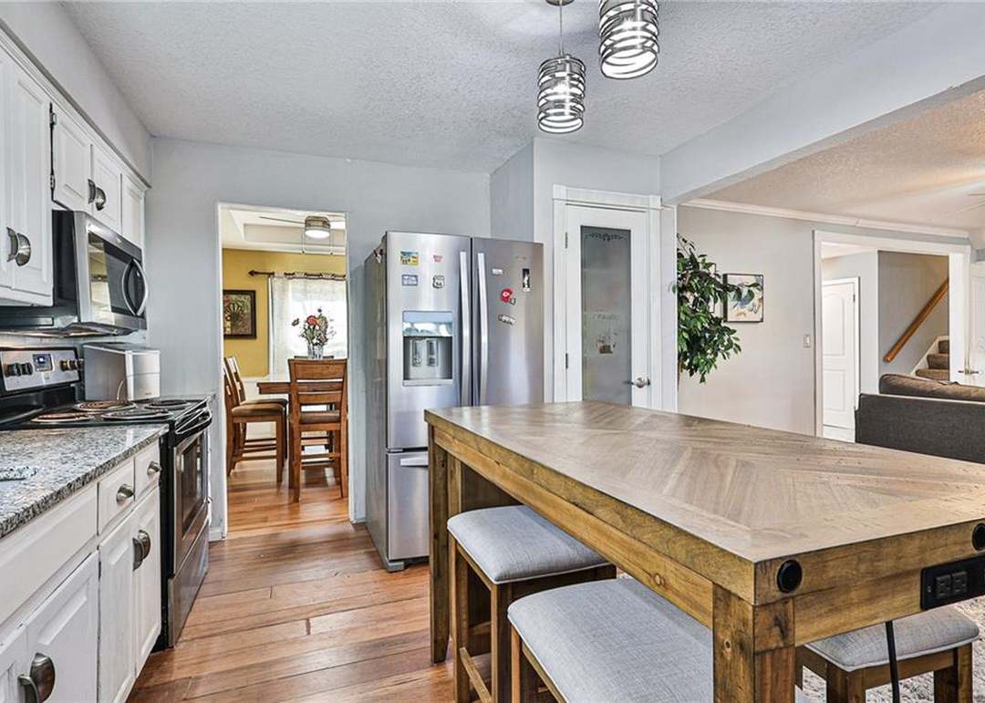 9202 W 82nd Terrace — photo 16