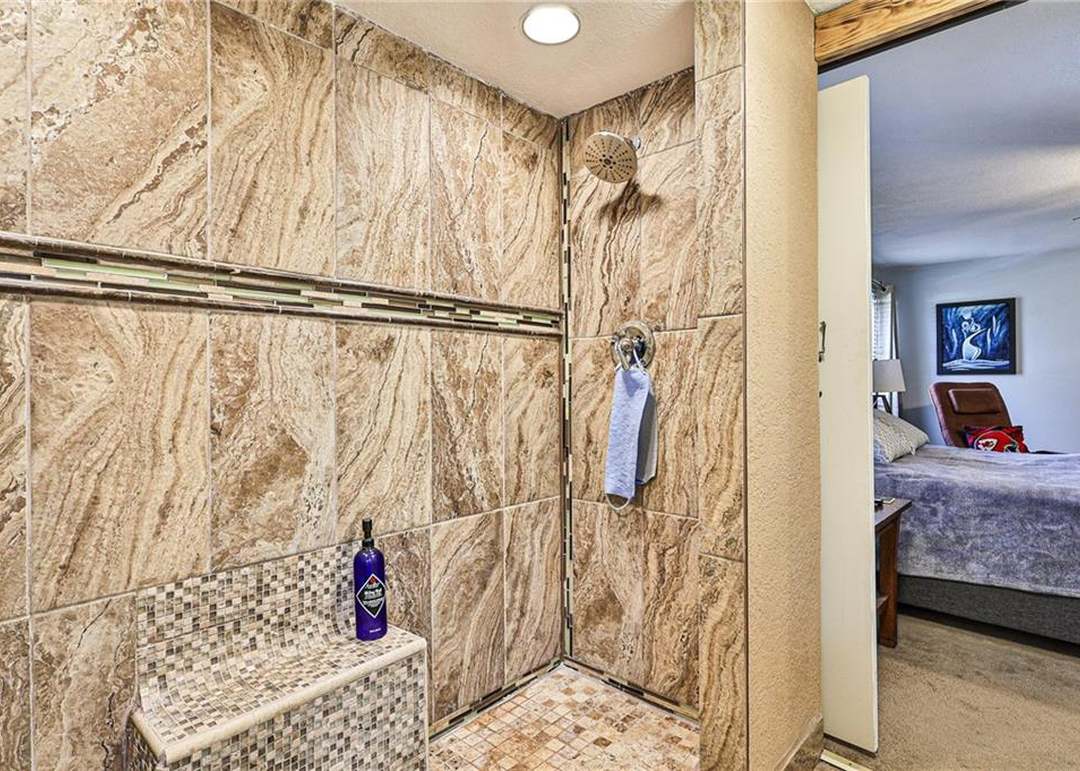 9202 W 82nd Terrace — photo 28