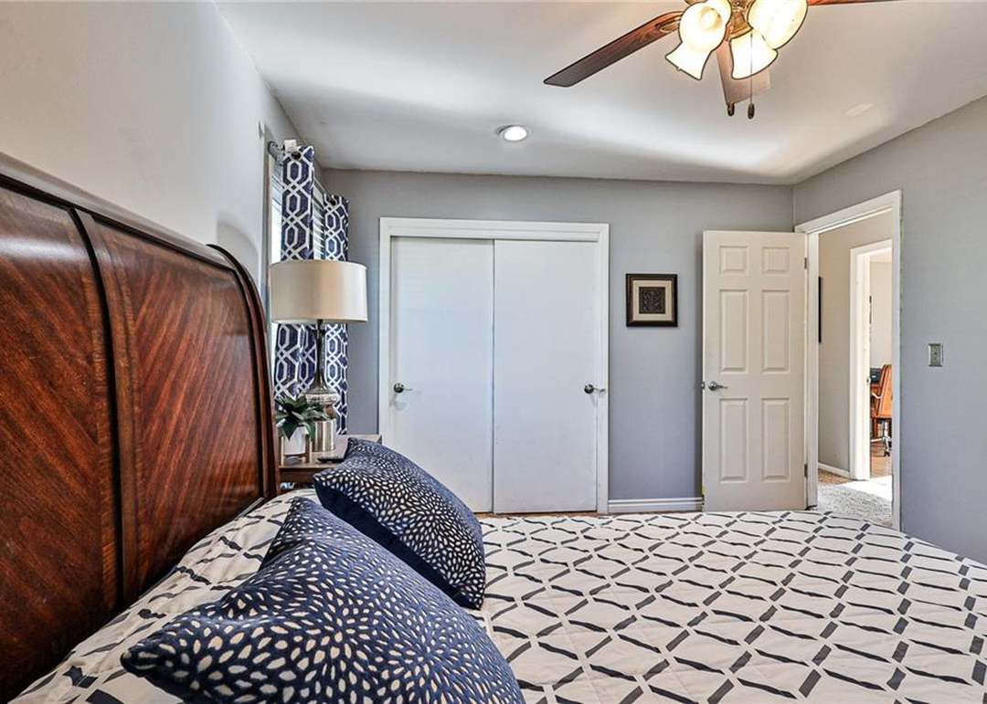 9202 W 82nd Terrace — photo 34