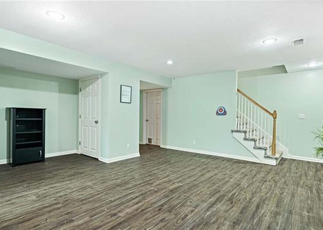 9203 Grand Avenue — photo 11