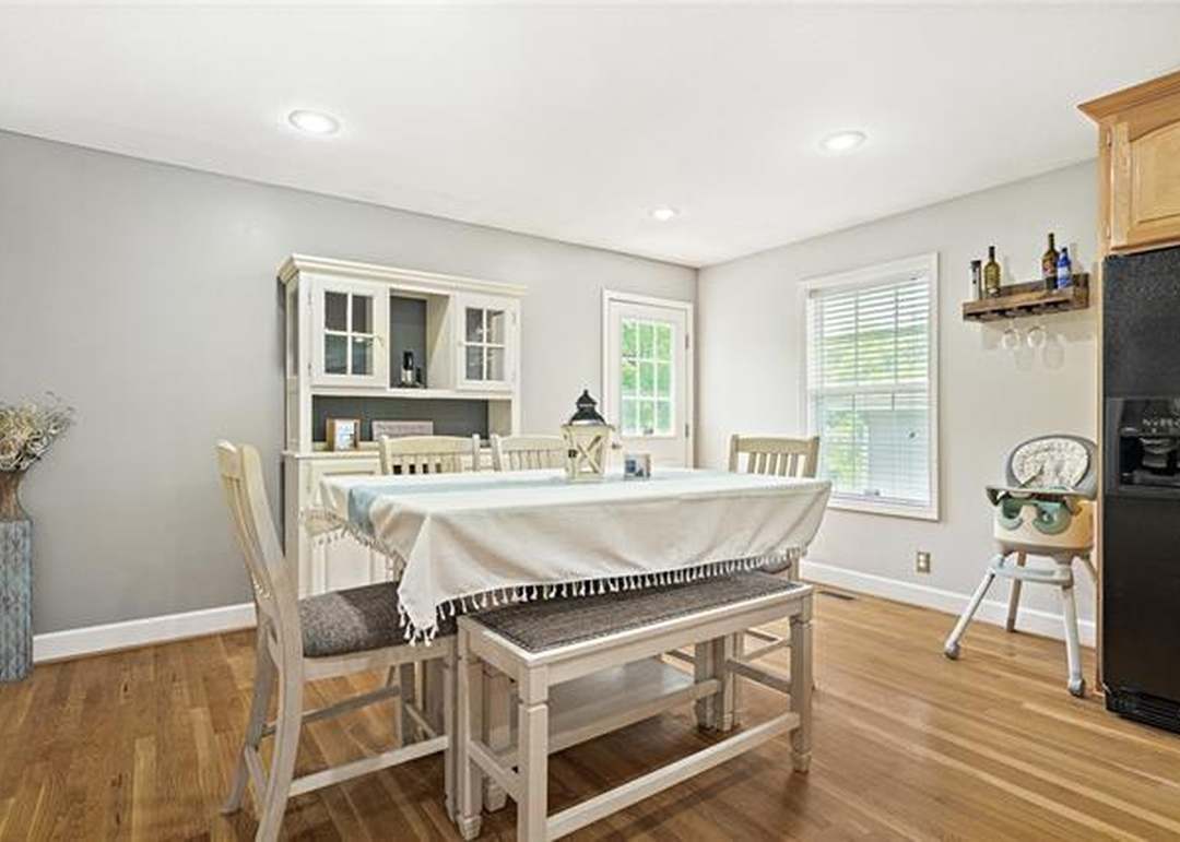 9203 Grand Avenue — photo 20