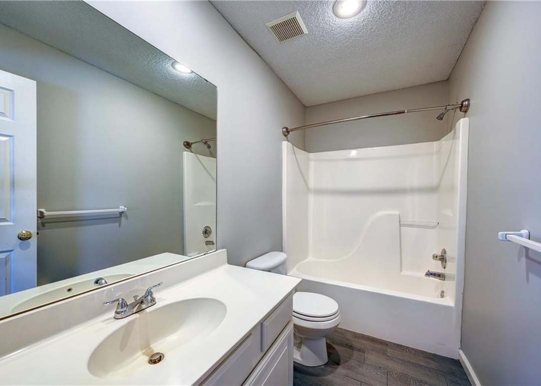 9206 Boehm Drive — photo 3