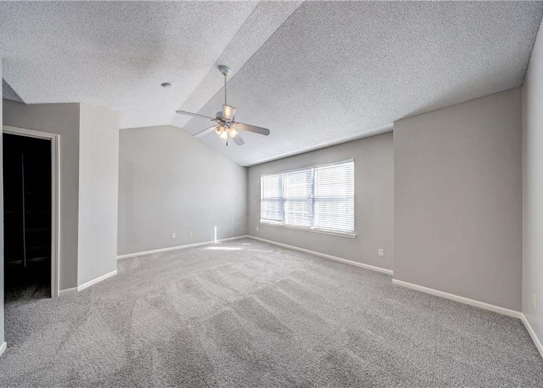 9206 Boehm Drive — photo 4