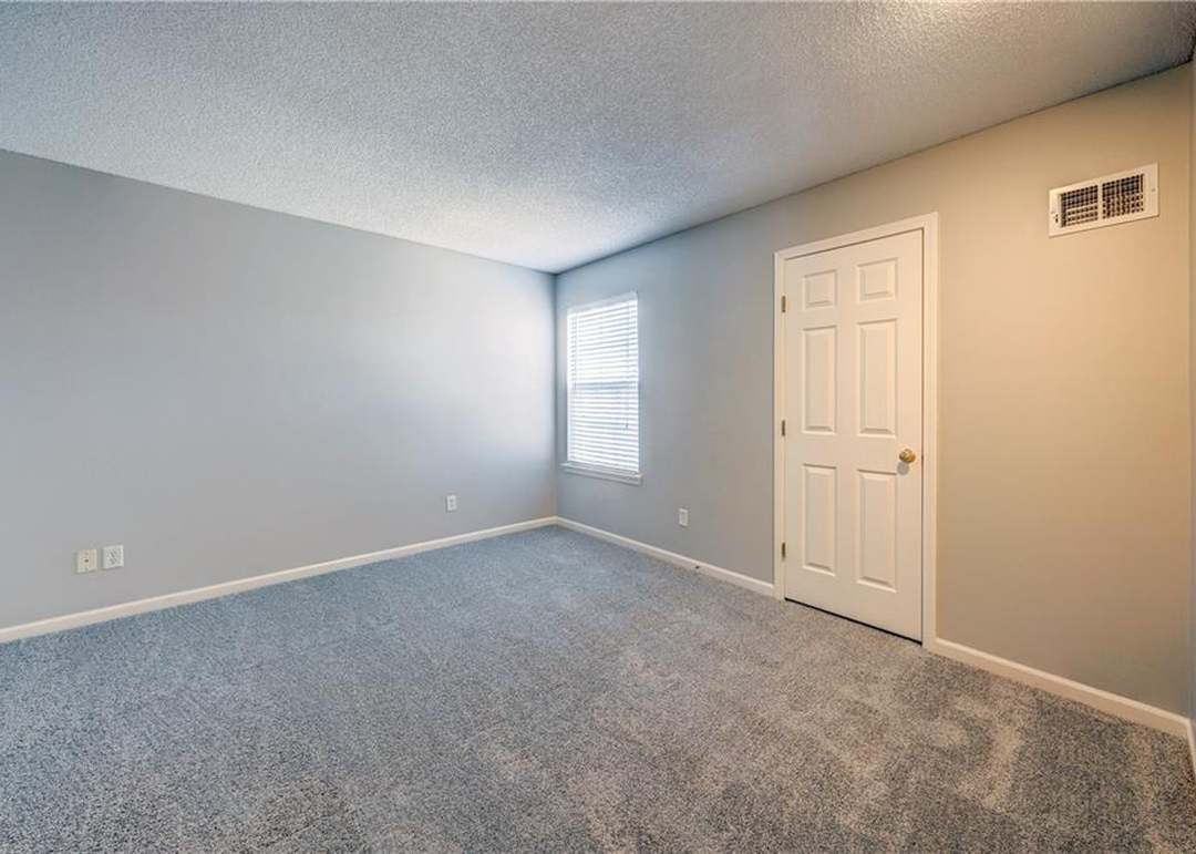 9206 Boehm Drive — photo 12