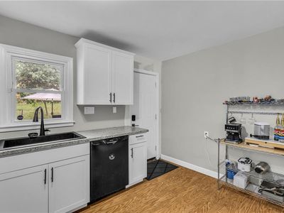 9206 Vaughn Avenue — photo 8