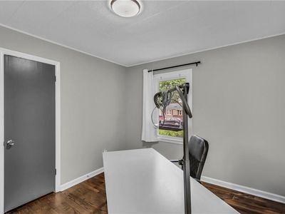 9206 Vaughn Avenue — photo 19