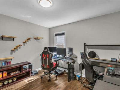 9206 Vaughn Avenue — photo 23