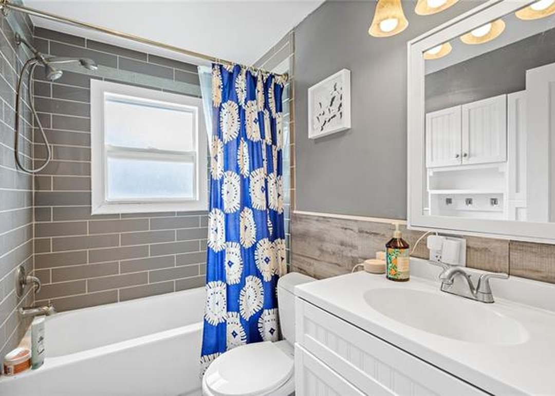 923 N 61st Terrace — photo 5