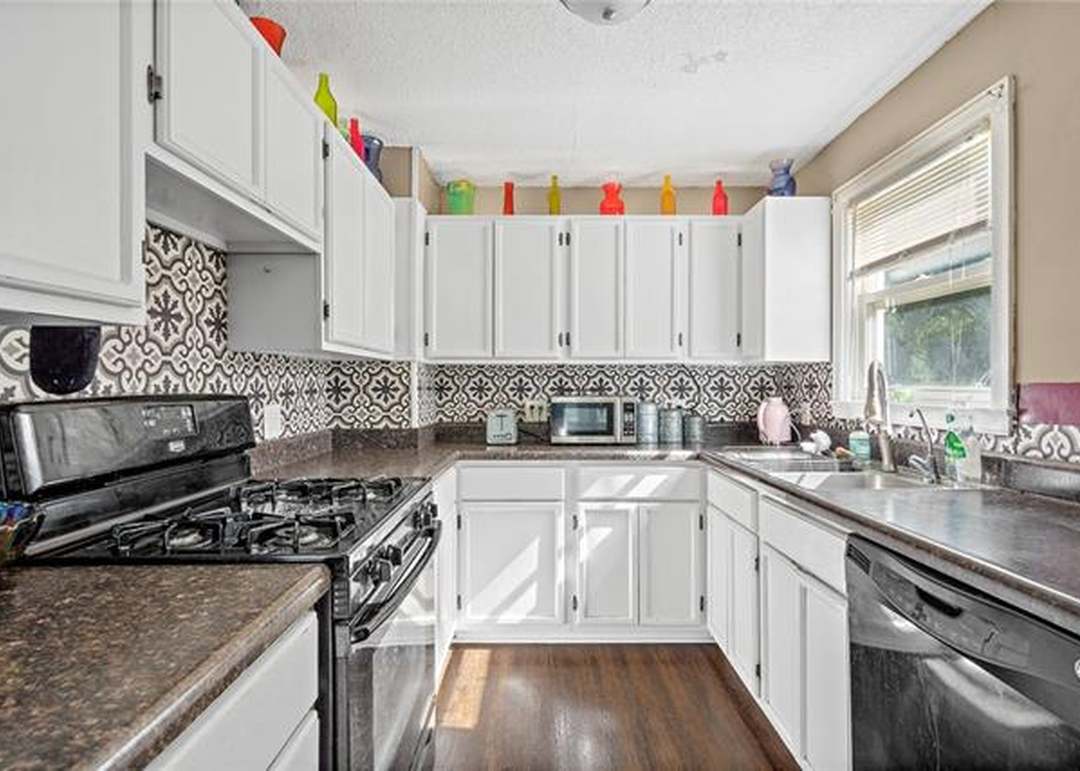 923 N 61st Terrace — photo 8