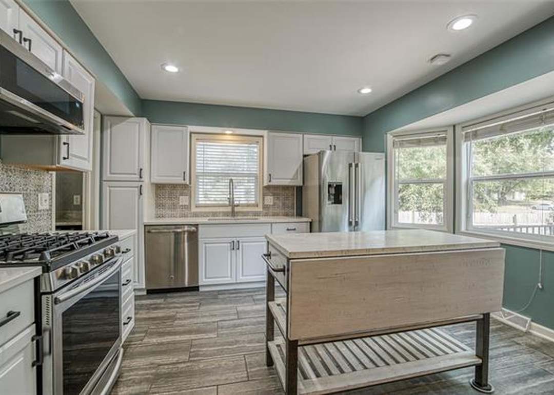 9301 Lowell Avenue — photo 22