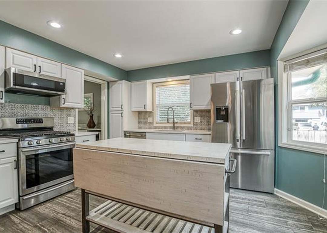 9301 Lowell Avenue — photo 23