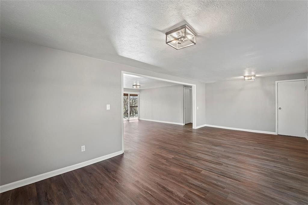 9301 W 49th Terrace — photo 13