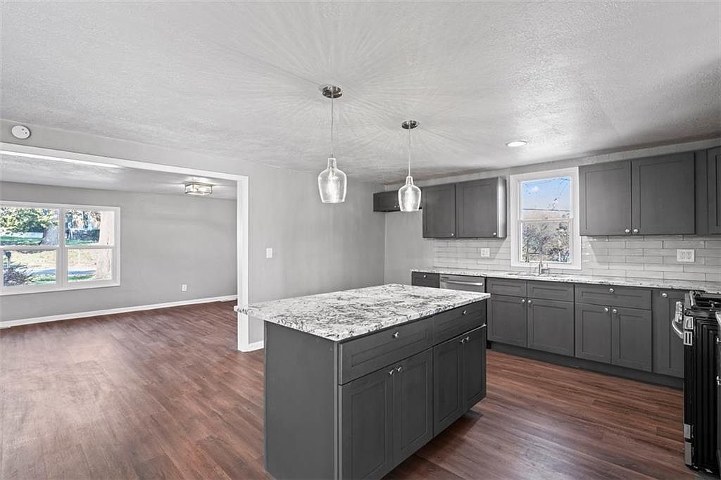 9301 W 49th Terrace — photo 14