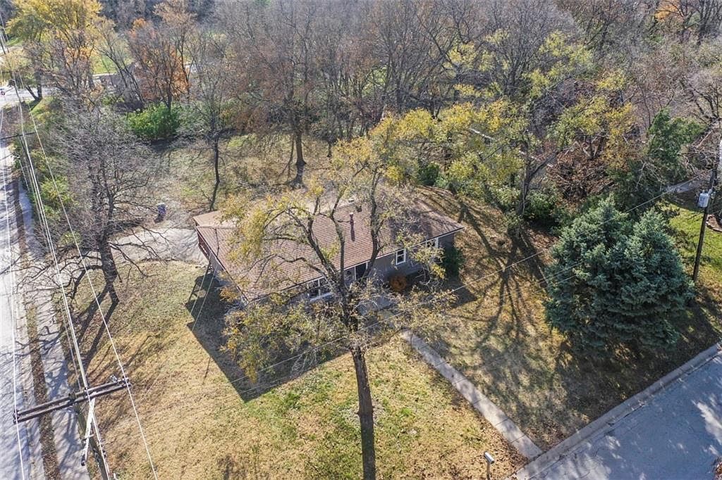 9301 W 49th Terrace — photo 44