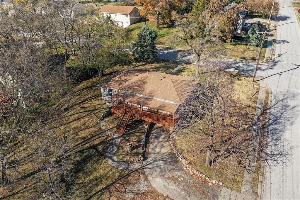 9301 W 49th Terrace — photo 48