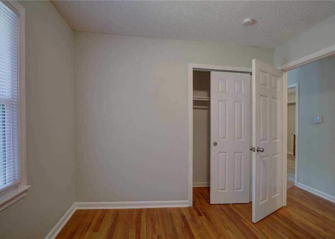 9330 E 85th Street — photo 3