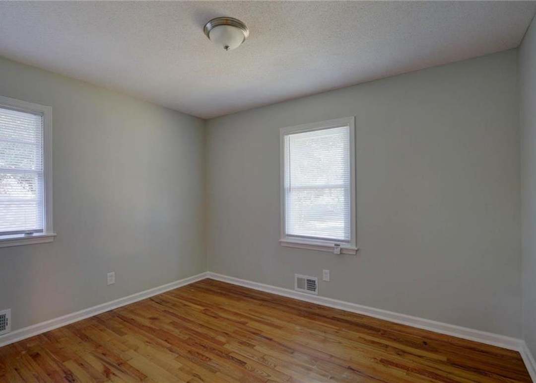 9330 E 85th Street — photo 14