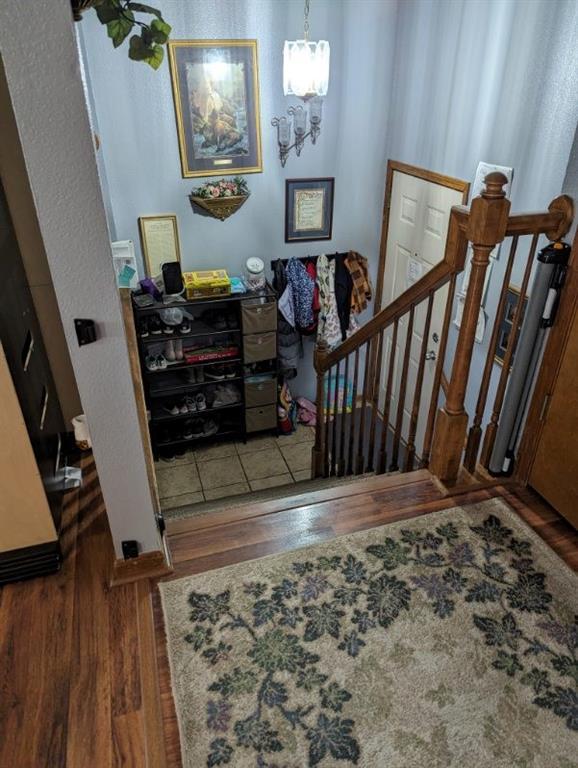 935 Goldfinch Lane — photo 34