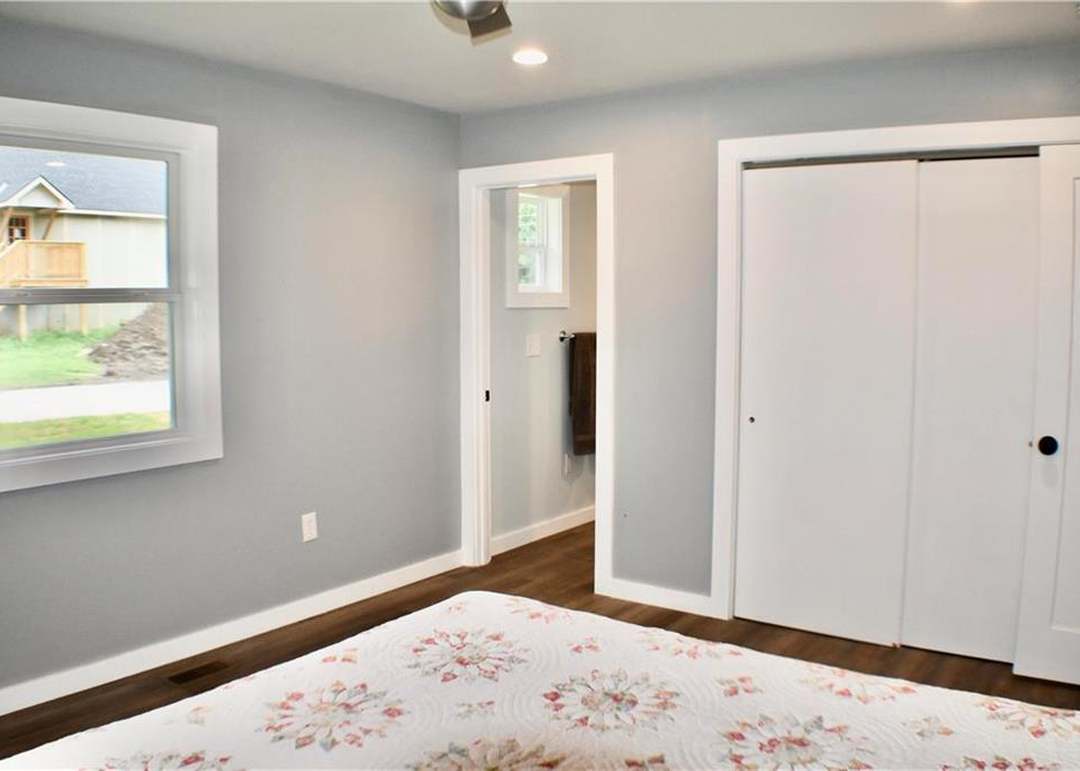 9401 Walnut Street — photo 17