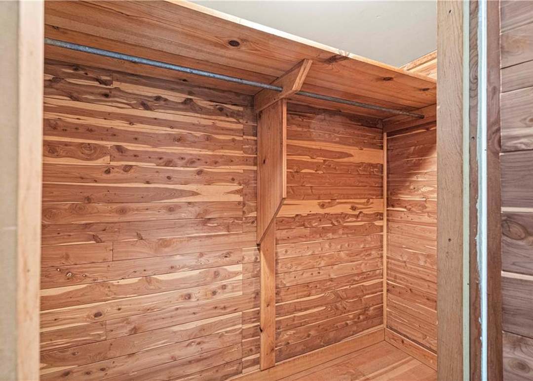9403 Oakland Avenue — photo 3