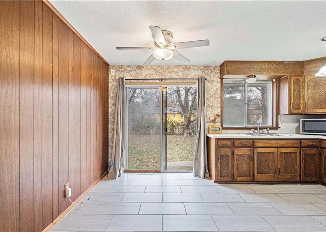 9403 Oakland Avenue — photo 13