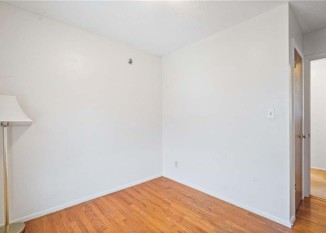 9403 Oakland Avenue — photo 19
