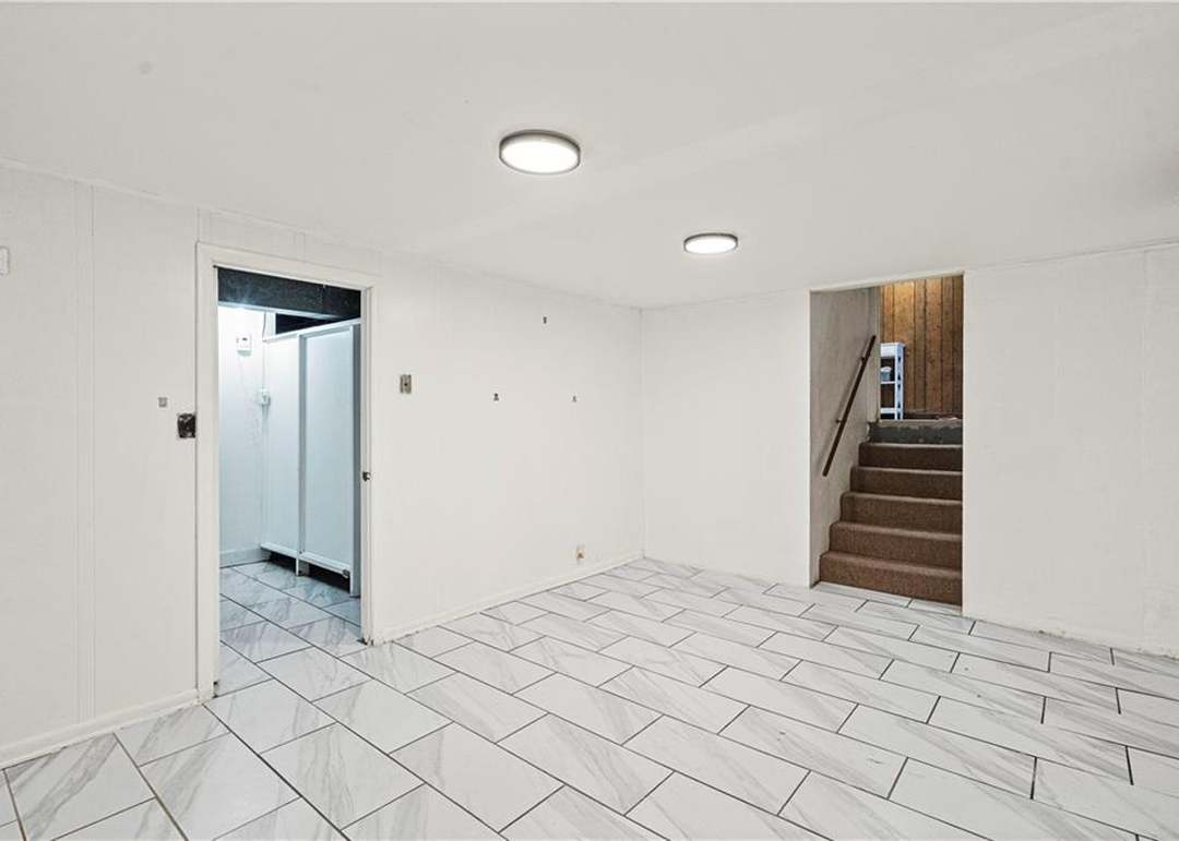 9403 Oakland Avenue — photo 22