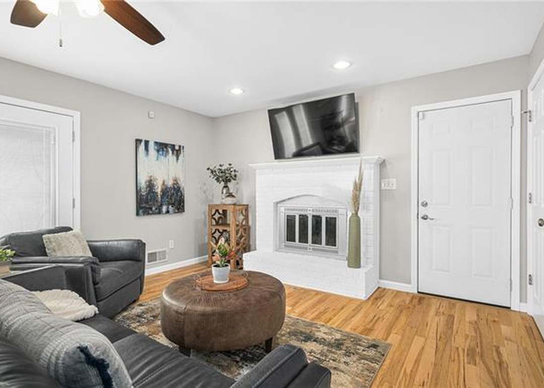 9405 Alden Street — photo 16