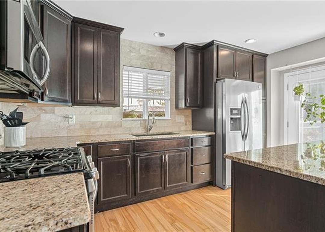9405 Alden Street — photo 19
