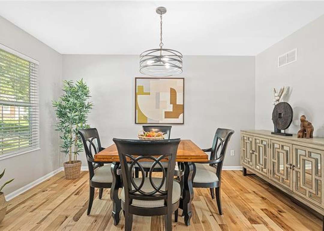 9405 Alden Street — photo 25