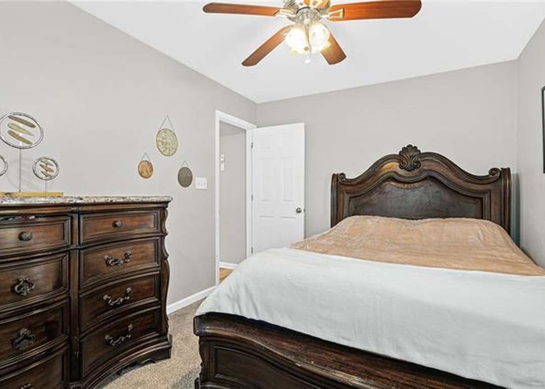 9405 Alden Street — photo 34