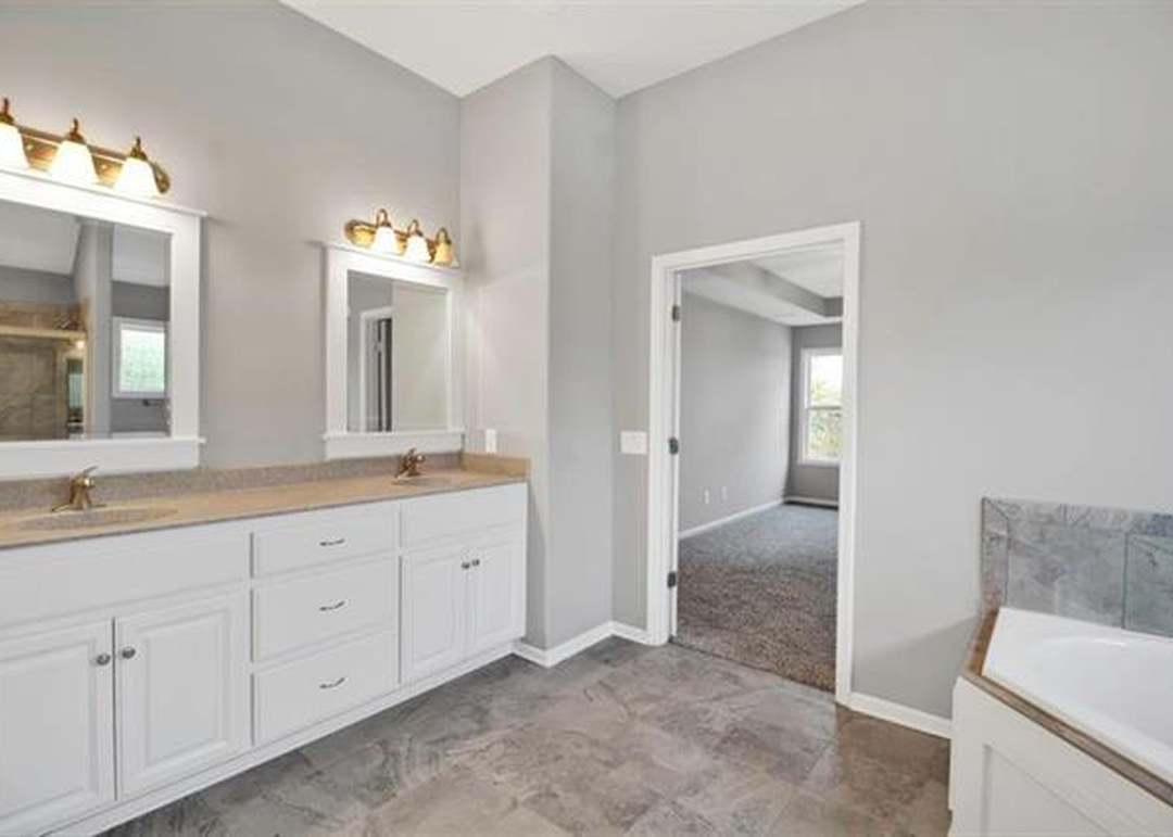 9405 NE 98th Street — photo 19