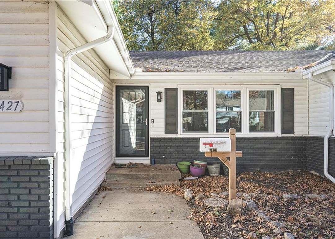 9427 Hayes Drive — photo 29