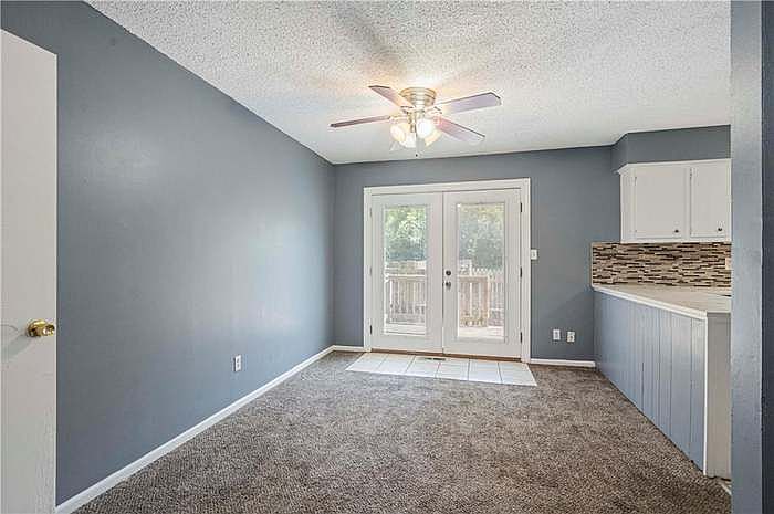 9429 W Longview Parkway — photo 3