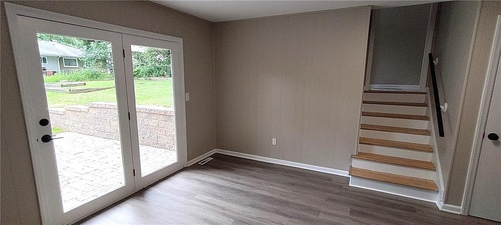 9433 Connell Drive — photo 18