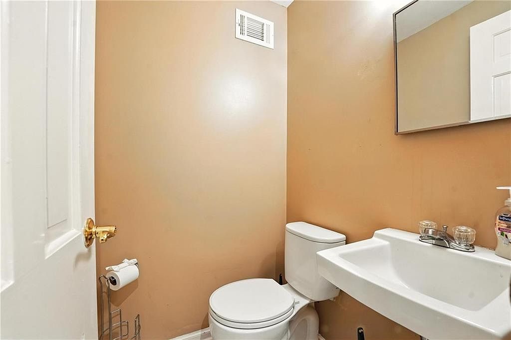 9501 Lamar Avenue — photo 5