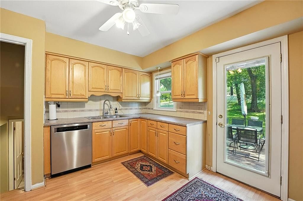9501 Lamar Avenue — photo 10
