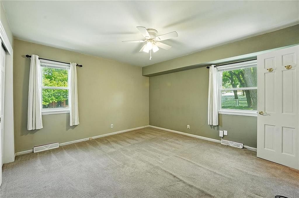 9501 Lamar Avenue — photo 18