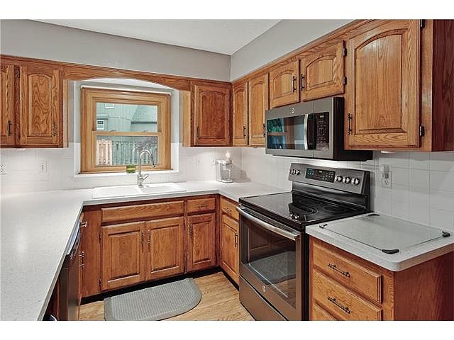 9504 W 116th Terrace — photo 8