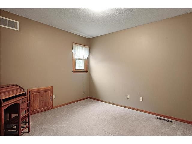 9504 W 116th Terrace — photo 13